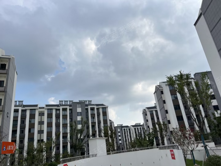 彤云嘉卉花园南区图片