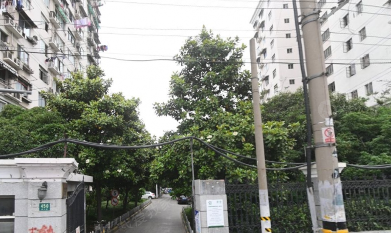 上海中山北一路240-270号