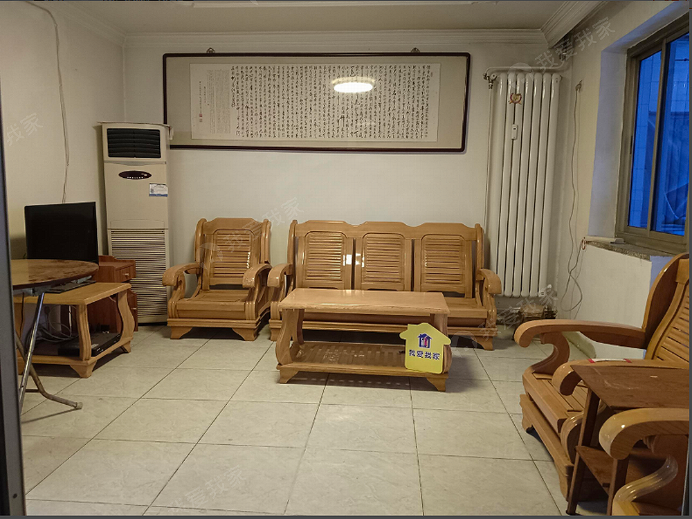 煤炭公司家属楼，二层 家具家电齐全 干净整洁 通透配套齐全