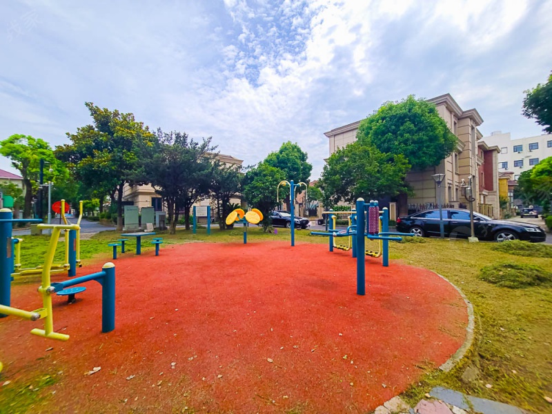 宝宸花园小区隶属于上海市宝山区淞宝商圈优质小区,附近我爱我家门店