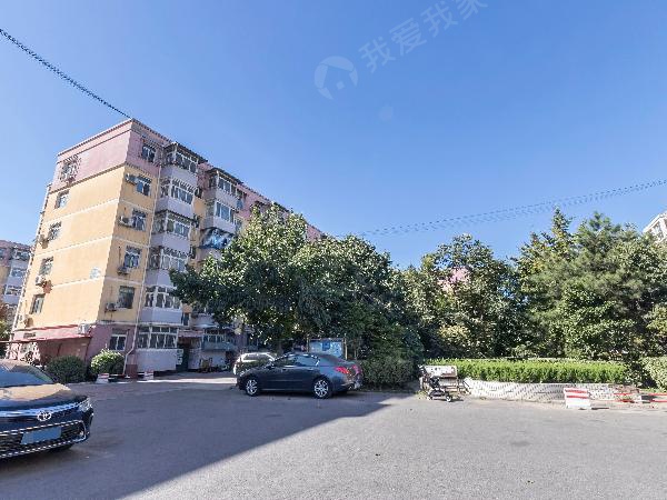清欣园小区隶属于北京市大兴区旧宫商圈优质小区,附近我爱我家门店为