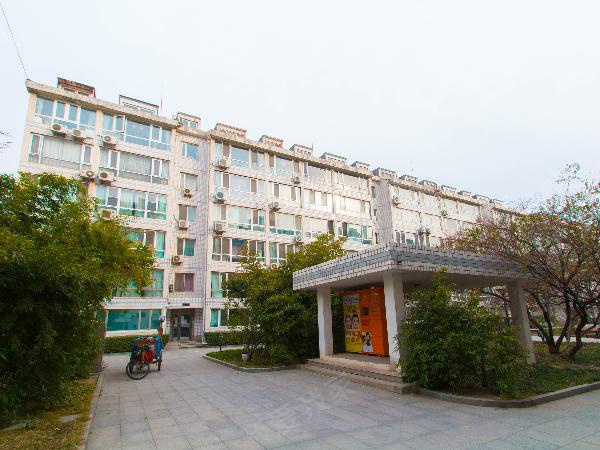 鸿运花园